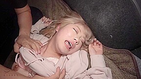 JKトーヨコ美少女 車内で連続ナマ中出ししてもらい 自らアヘ顔でイキまくる超変態くそビッチギャル女creampie sex treated doll