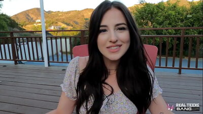 Real Teens – Beautiful Aubree Valentine Fucked On First Porn Casting