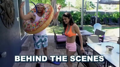 BANGBROS – Doggy Style At The Doggie Door With Teen Jocelyn Stone Behind The Scenes