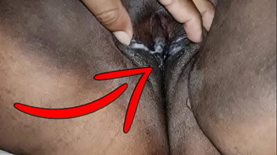 Minha esposa crente foi pro culto e voltou com buceta toda gozada. O que será que aconteceu?